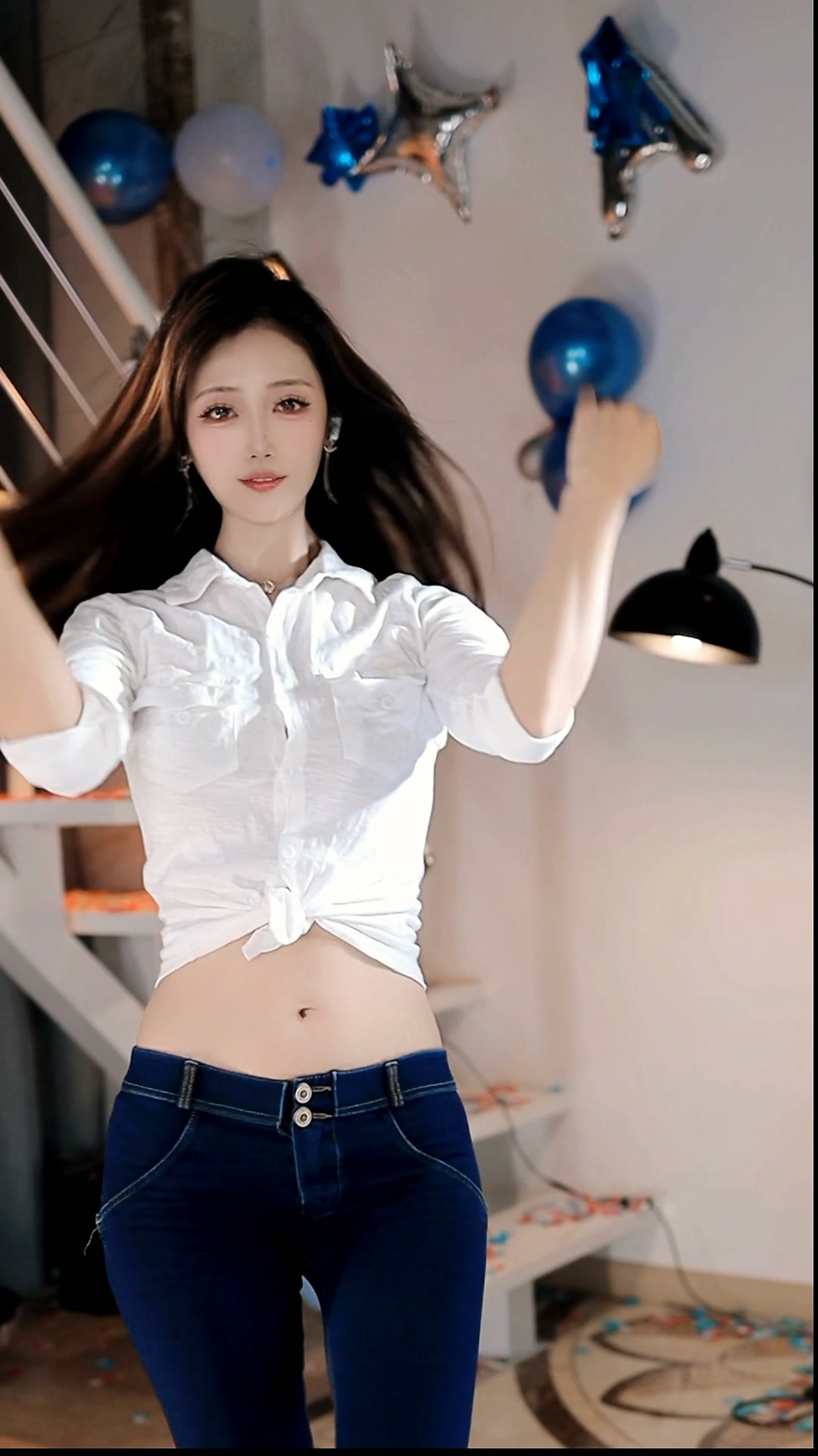 抖音_💃妖妖⁵²¹¹💃_2025_12_03_00_08_16_120_00_11_22_622_seg3.mp4